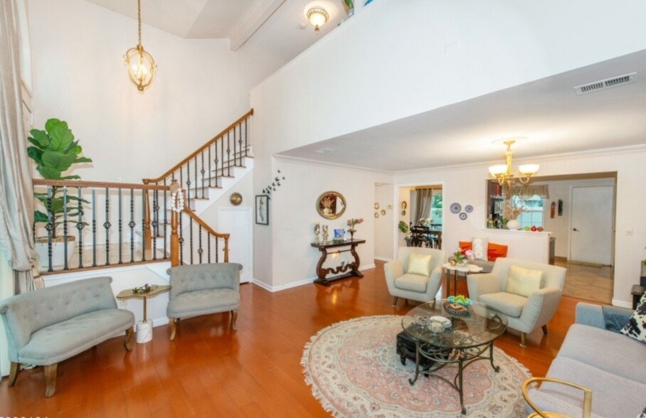 Building Photo - 34 Fieldstone Rd