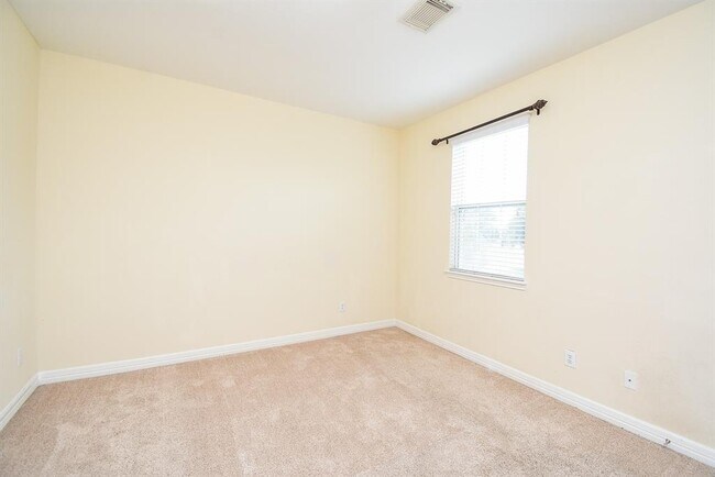Building Photo - 20907 Avery Cove Ln