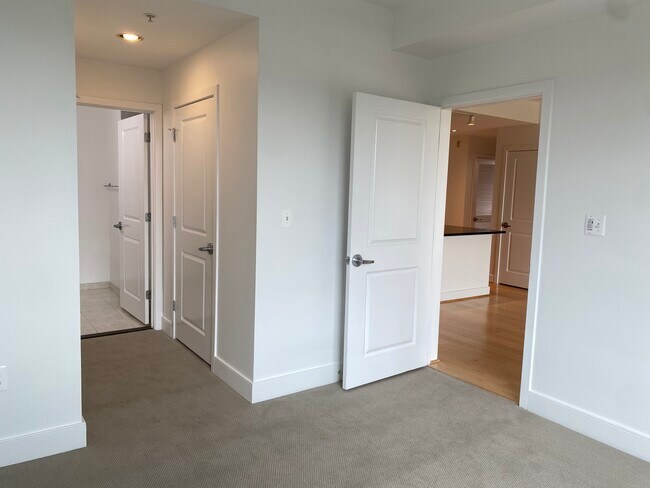 Building Photo - 4101 Albemarle St NW