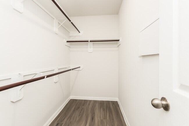 Building Photo - 2422 Gibbs Bend Ct