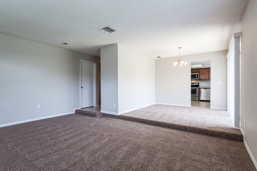 Building Photo - 8564 Cedar Cove Dr