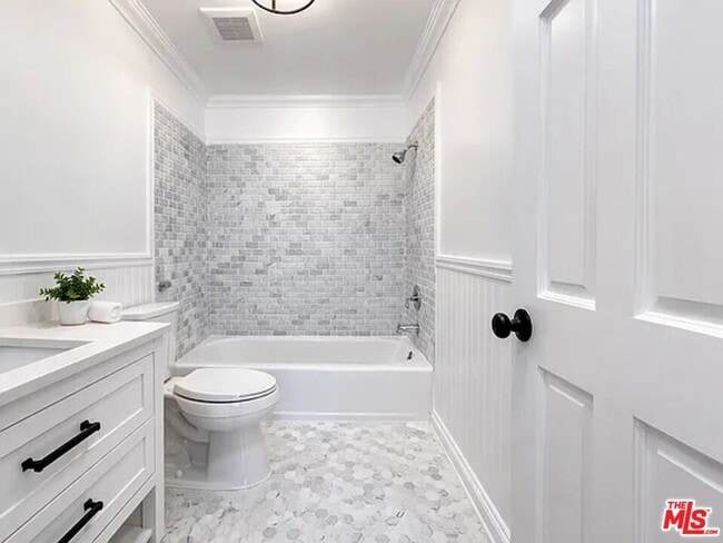 Building Photo - 1141 19th St