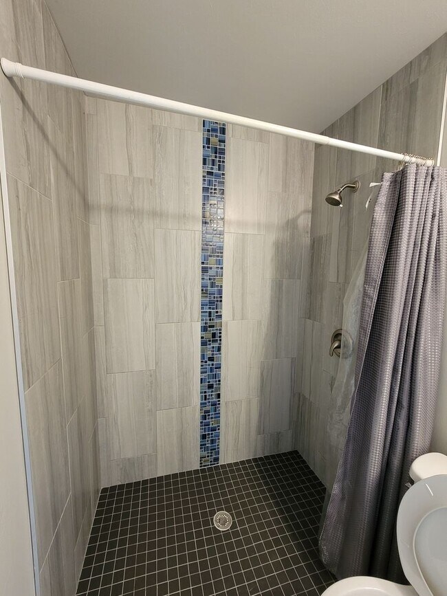 Building Photo - Duplex for rent
