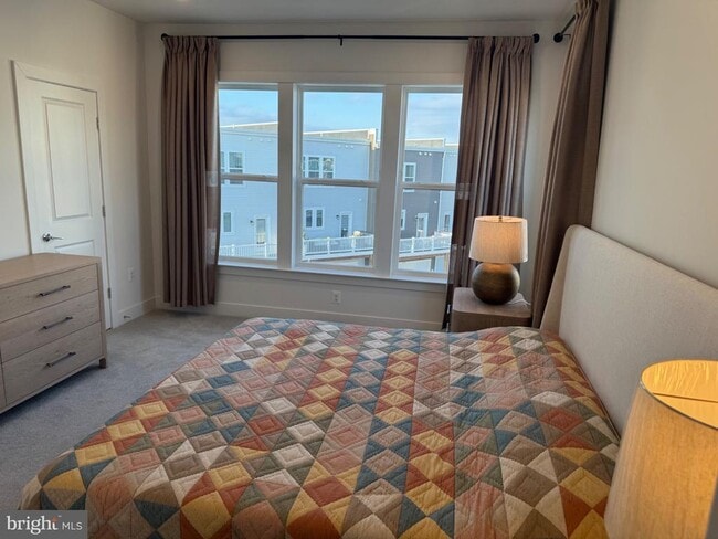 Building Photo - 14305 Dowitcher Wy