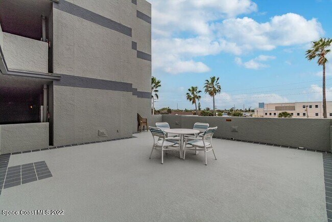 Building Photo - 85 S Atlantic Ave