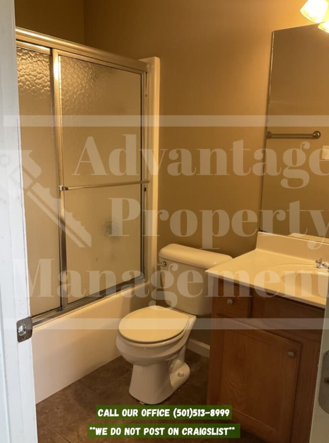 Building Photo - 900 Brownstone Dr