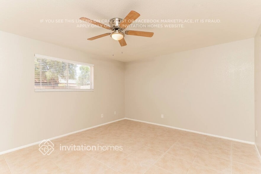 Building Photo - 12402 N 49th Ave