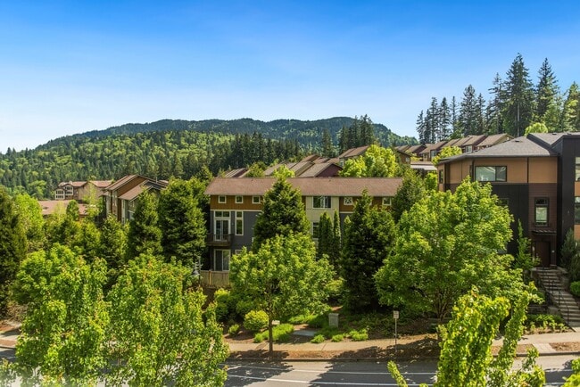 Building Photo - 2070 NW Talus Dr