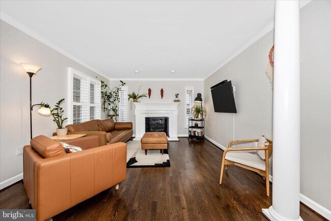 Building Photo - 2465 Bear Den Rd