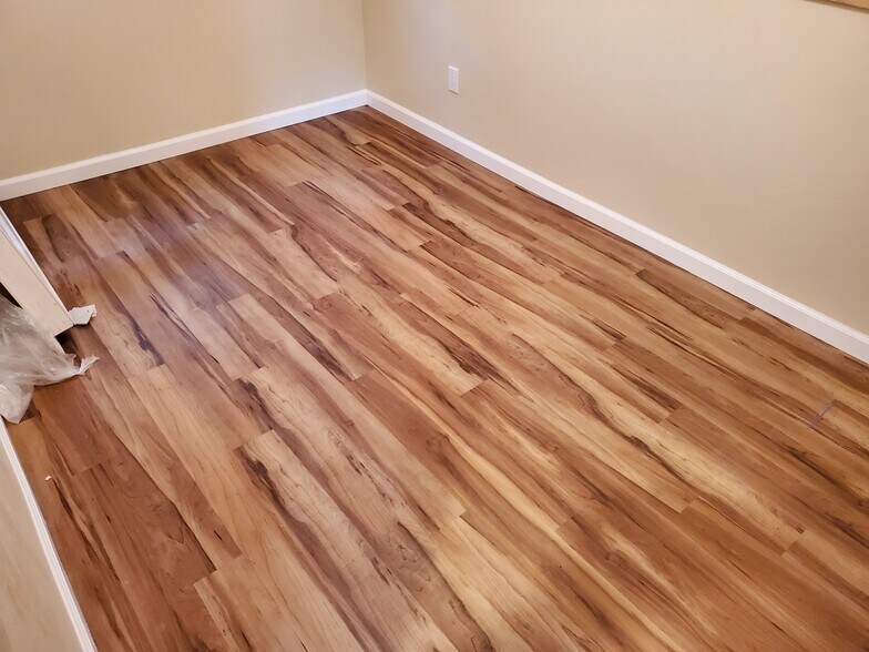 Building Photo - 3549 Highland Ave