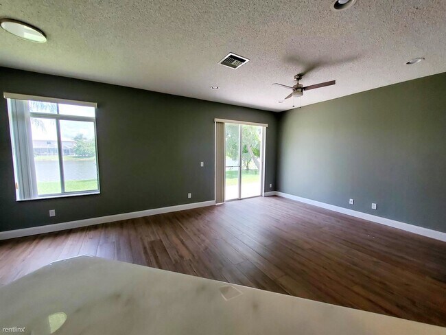 Building Photo - 4 br, 2.5 bath House - 19377 SW 65th St