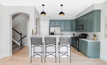 Building Photo - Modern Comfort in Bradburn’s Most Sought-A...