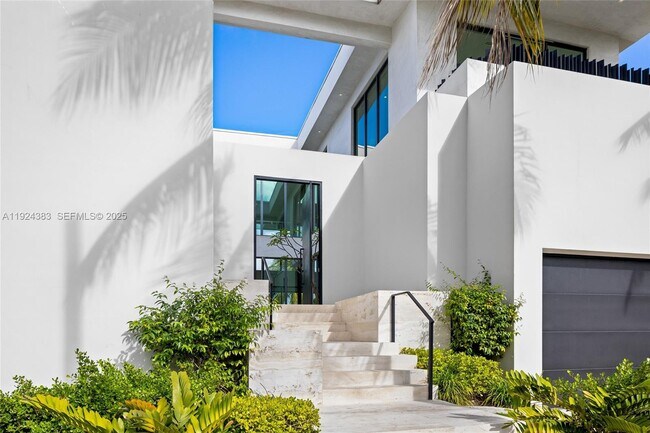 Building Photo - 773 NE 77th Terrace