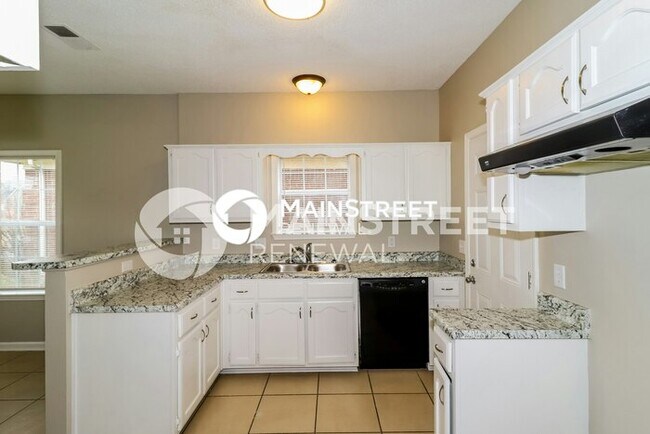 Building Photo - 3 Bedroom Pet-Friendly Home in CORDOVA, TN with Main Street Renewal
