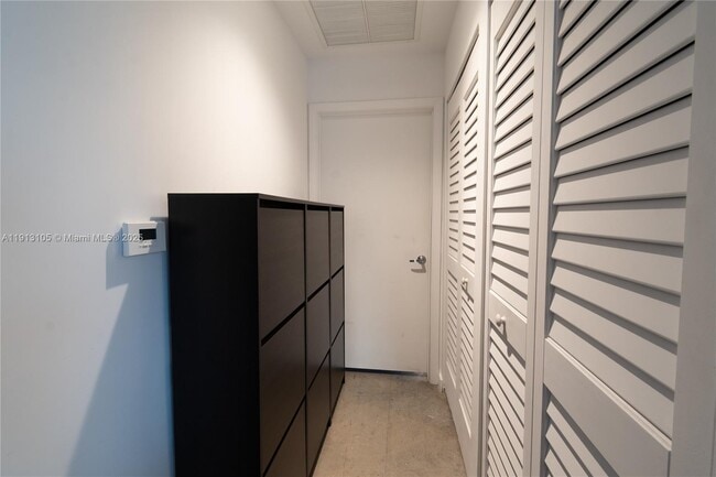 Building Photo - 151 SE 1st St