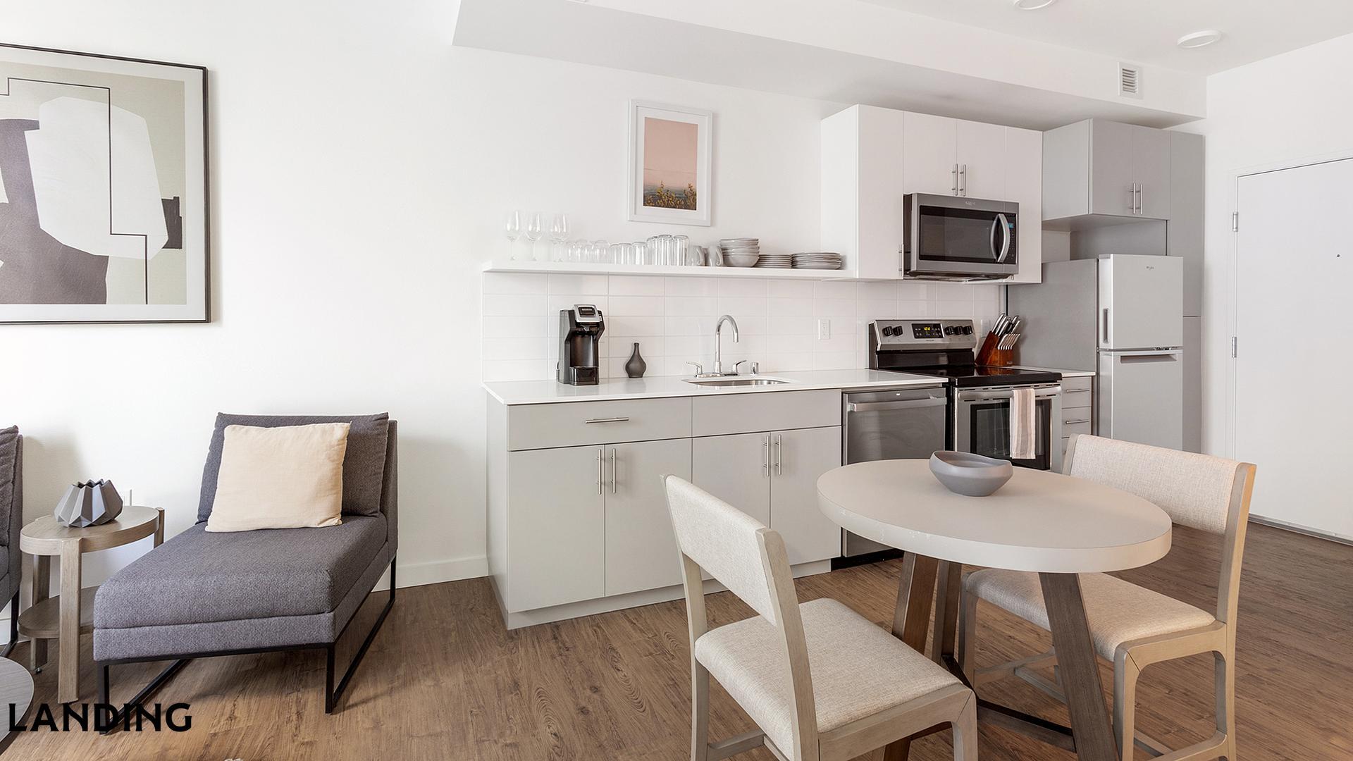 Building Photo - 1419 24th Ave