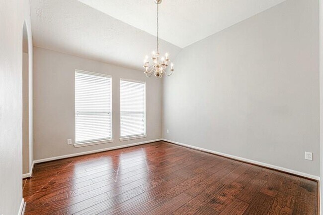 Building Photo - 2302 Avery Park Dr