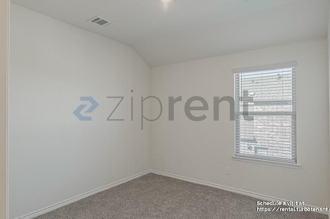 Building Photo - 2020 Saddle Wy