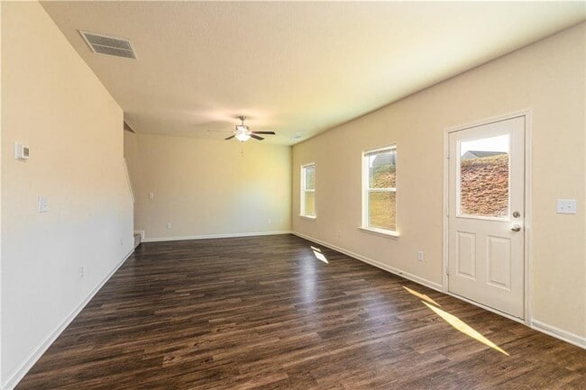 Building Photo - 816 Walnut Creek Cir