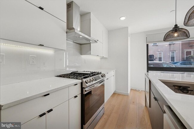 Building Photo - 871 N 20th St