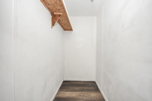 Building Photo - 14009 Rustic Ln