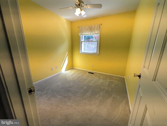 Building Photo - 8241 Clifton Farm Ct