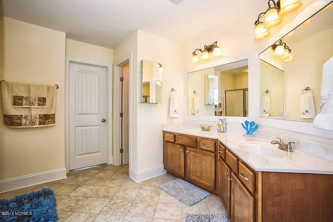Building Photo - 5613 Onyx Ct