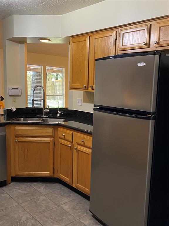 Building Photo - 3118 Lake Stream Dr