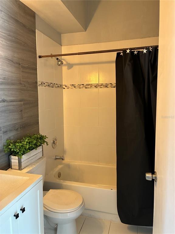 Building Photo - 5841 Dorham Pl