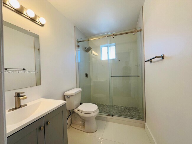 Building Photo - 5705 NW 109th Ave