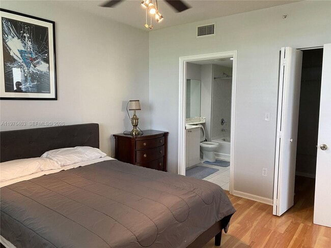 Building Photo - 18800 NE 29th Ave