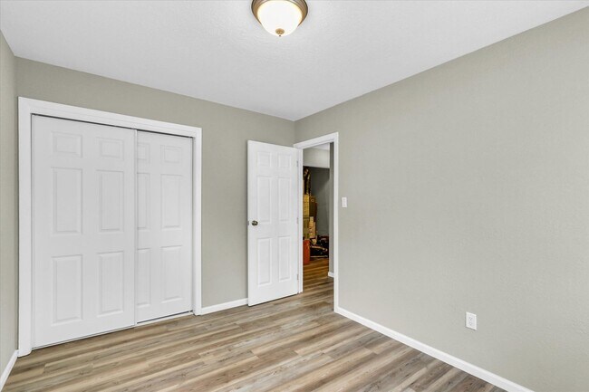 Building Photo - Complete Remodel!  3 Bedroom Home - Available November 2026
