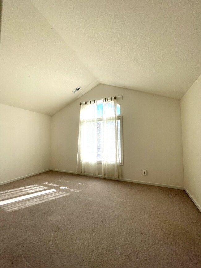 Building Photo - 14496 NW Alta Ln