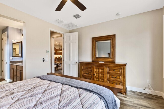 Building Photo - 30737 S Osprey Dr