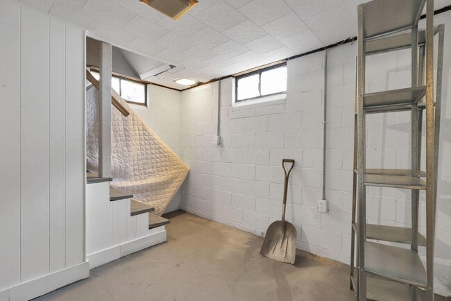 Building Photo - 1833 Berkeley Rd