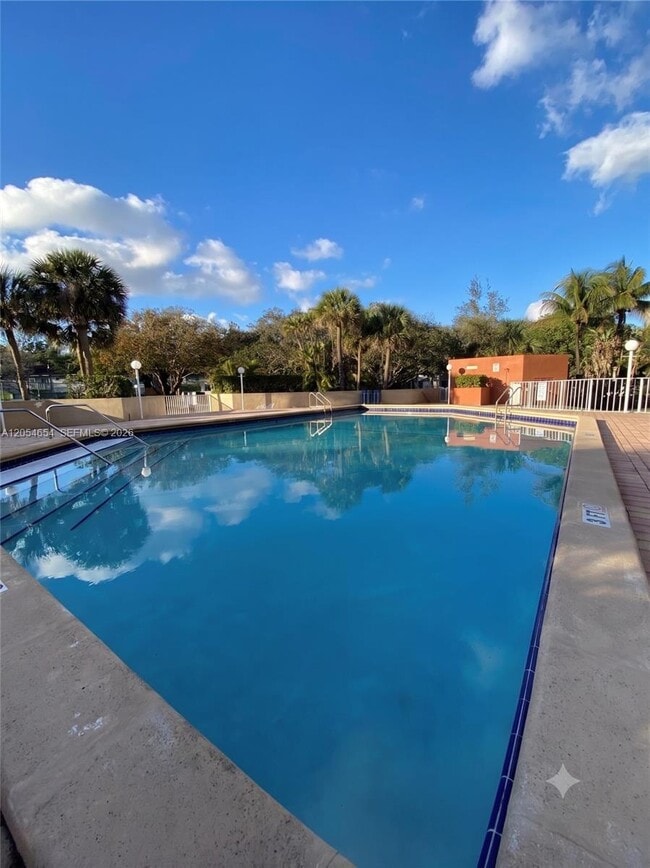 Building Photo - 4205 N University Dr