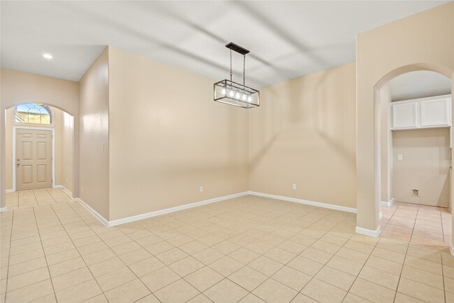 Building Photo - 10506 Pleasant Villas Ln