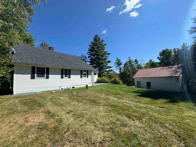 Building Photo - 473 Hapgood Pond Rd