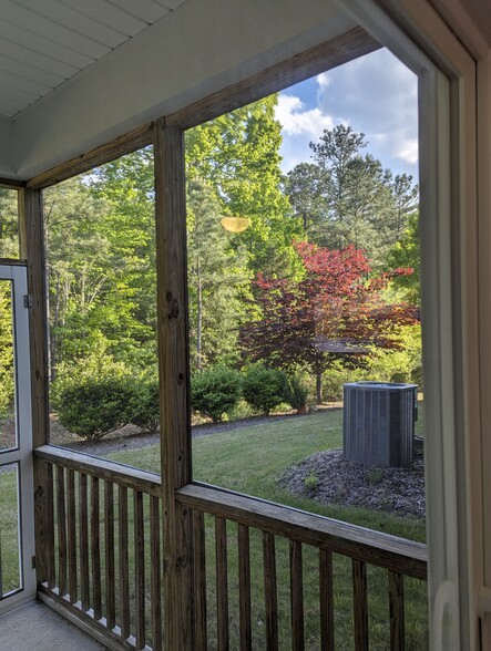 Building Photo - 373 Durants Neck Ln