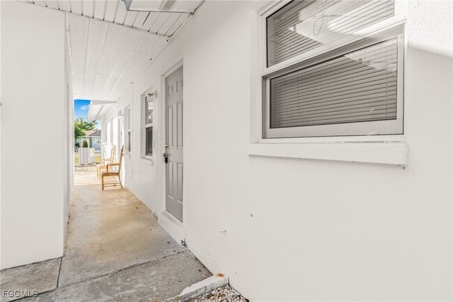 Building Photo - 4839 Tudor Dr