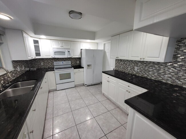 Building Photo - 9749 SW 213th Terrace