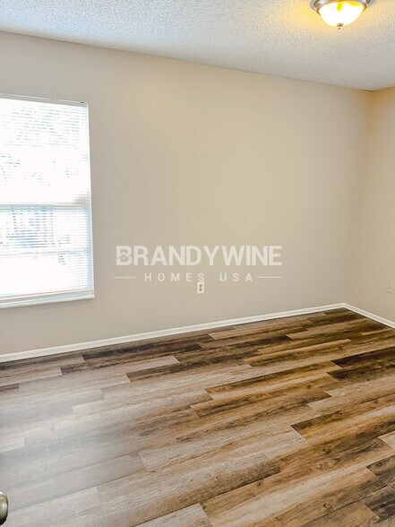 Building Photo - 5372 Pale Horse Dr