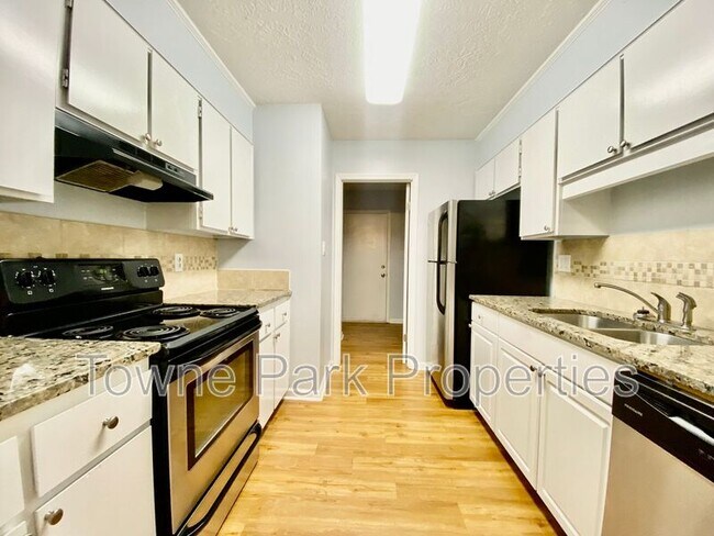 Primary Photo - 3309 McDonald St