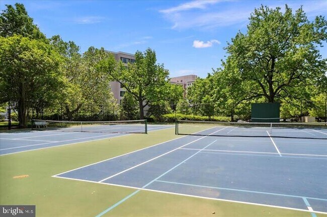 Building Photo - 4501 Arlington Blvd