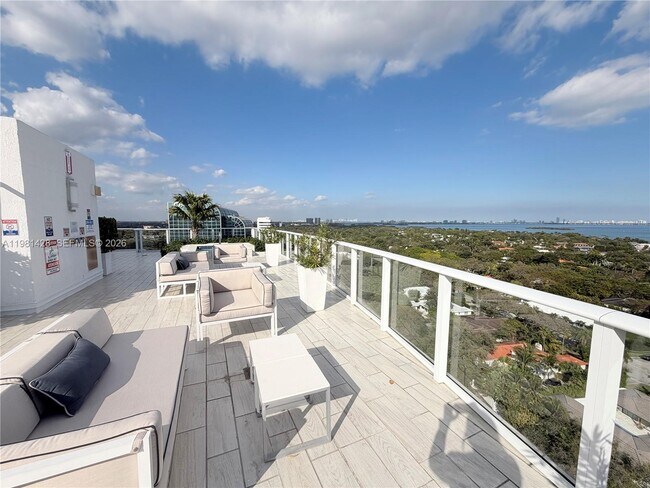 Building Photo - 4250 Biscayne Blvd