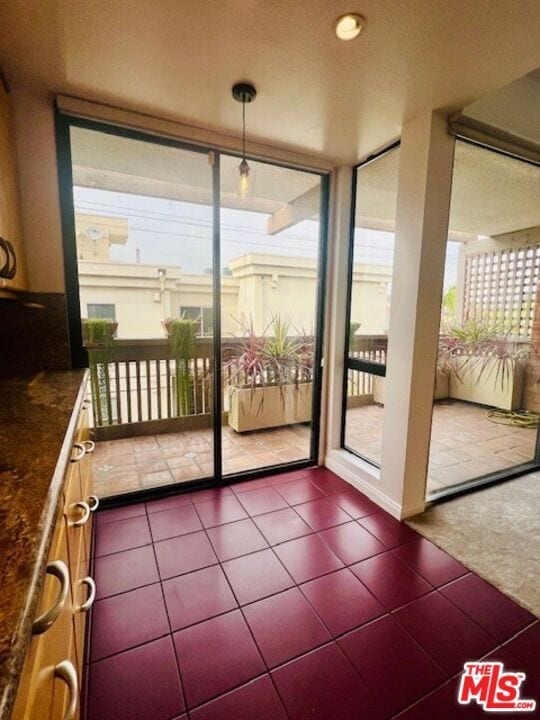 Building Photo - 11805 Mayfield Ave