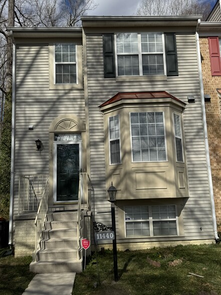 Front of house - 11440 Dunloring Pl