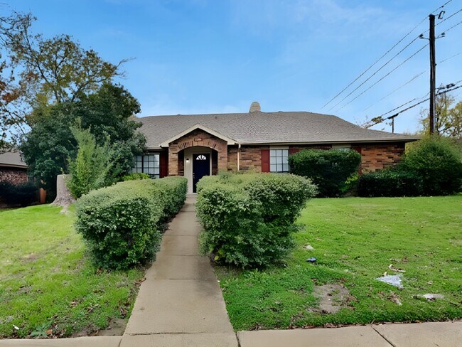 Primary Photo - 1056 Twin Falls Dr