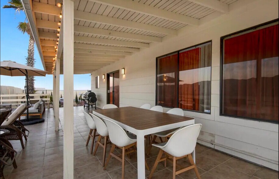 Building Photo - 7731 Arrowhead Dr