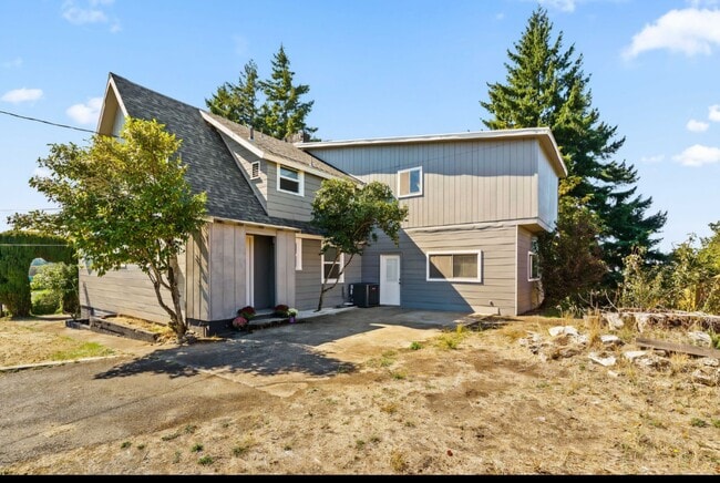 Building Photo - 1548 NW Eden St